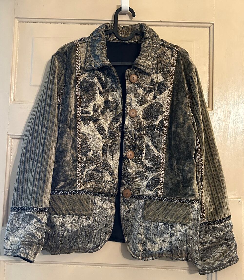 Vintage Women's Brocade Jacket